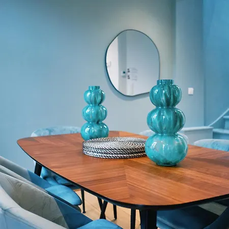 Urbanchic Duplex Adalbert 2a * Liege